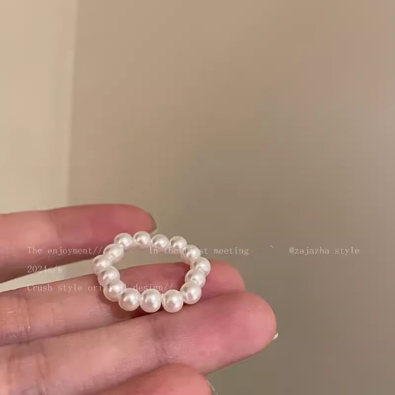Womens Vintage Minimalist Versatile French-Style Rose Pearl Ring