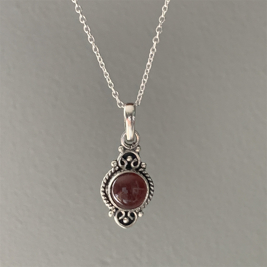 Stylish Necklace For Women With A Unique Design