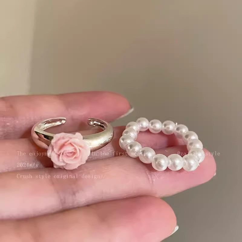 Womens Vintage Minimalist Versatile French-Style Rose Pearl Ring